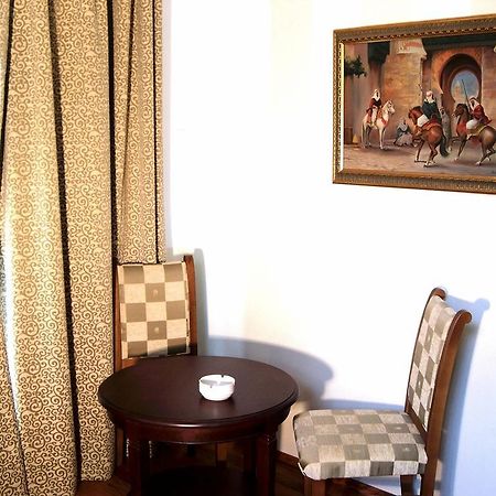 Hotel Piccolo Mondo Бухарест Номер фото